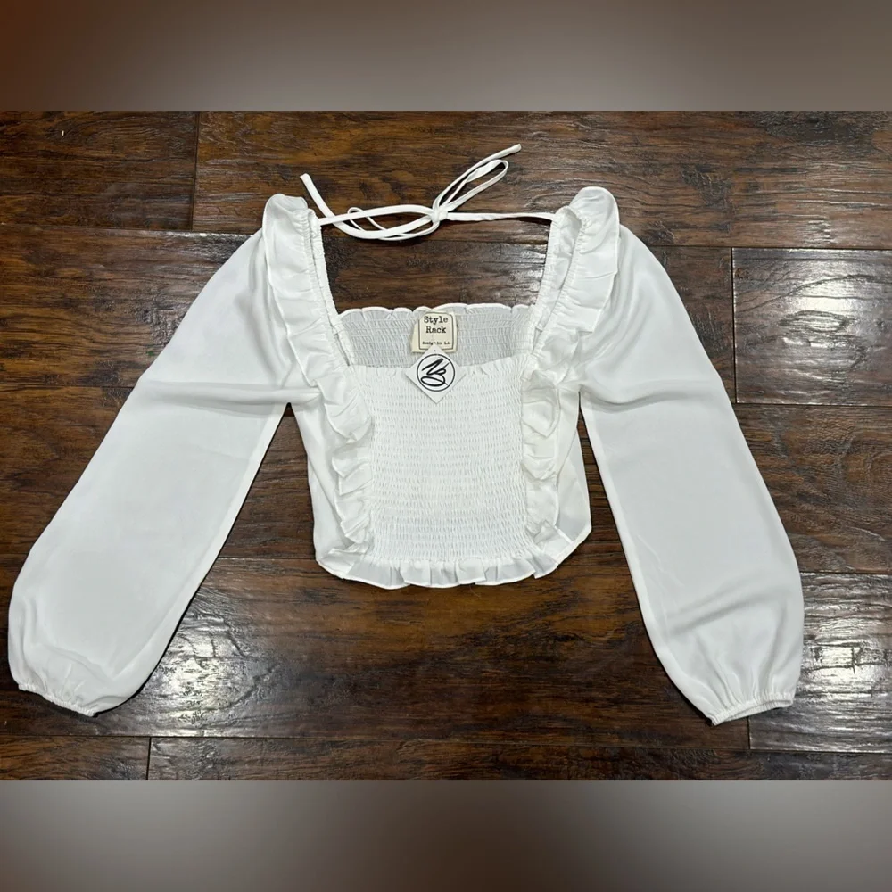 NWT cause for applause crop blouse